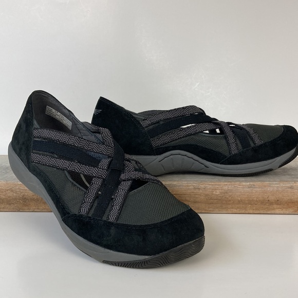 EUC Dansko Black Suede & Fabric Slip On Sneaker - Picture 4 of 13